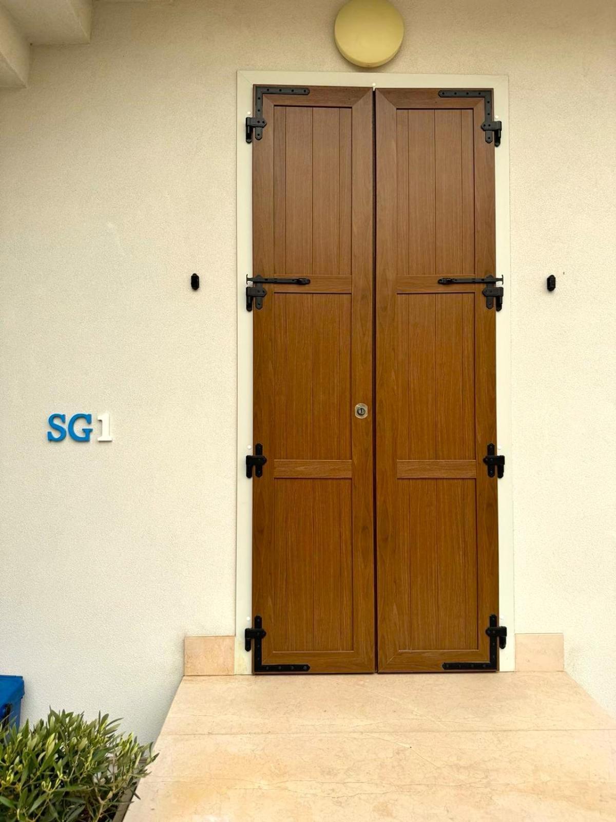 Sg Rooms - Casa Laura Peschiera del Garda Exterior foto