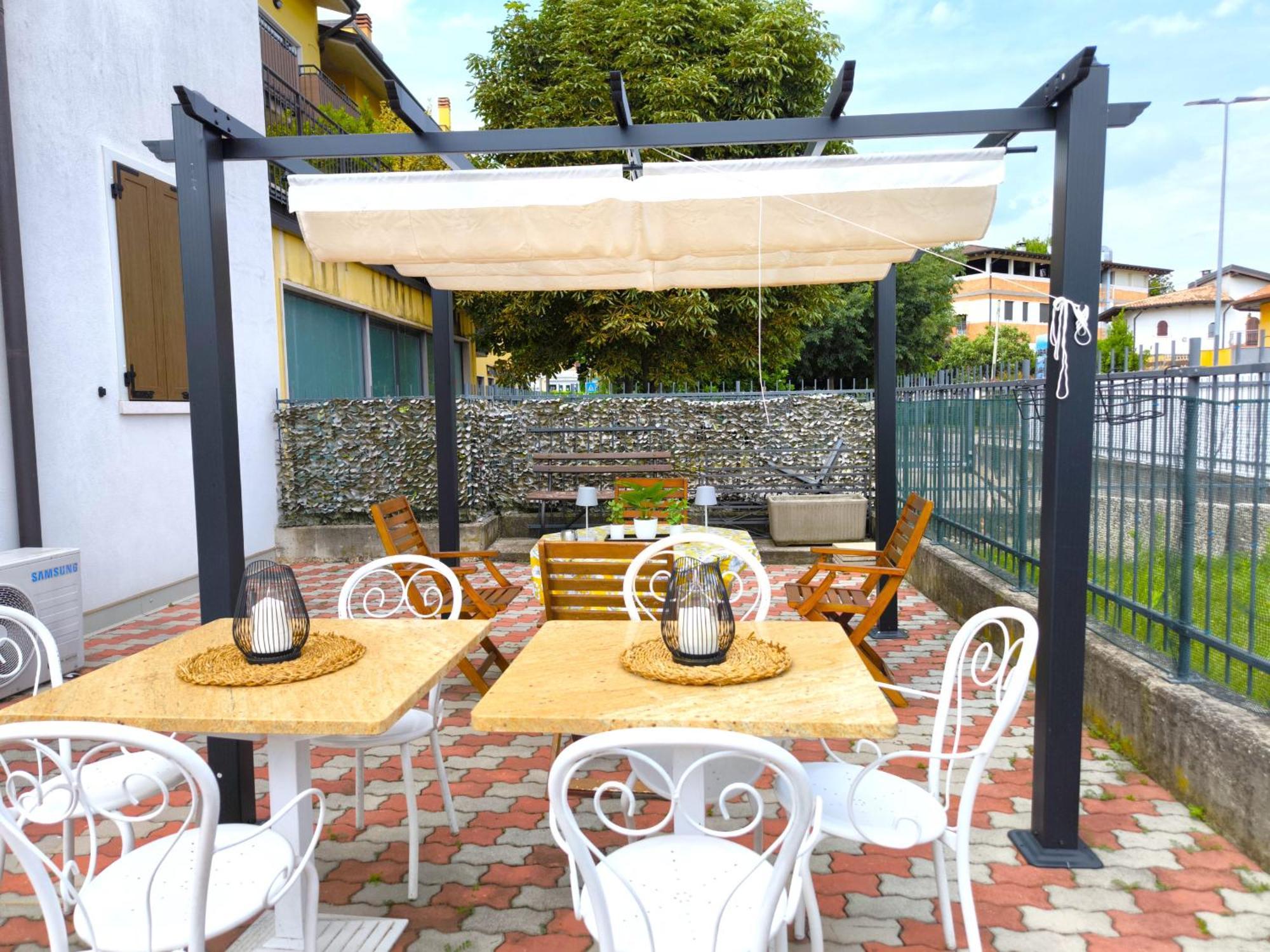 Sg Rooms - Casa Laura Peschiera del Garda Exterior foto