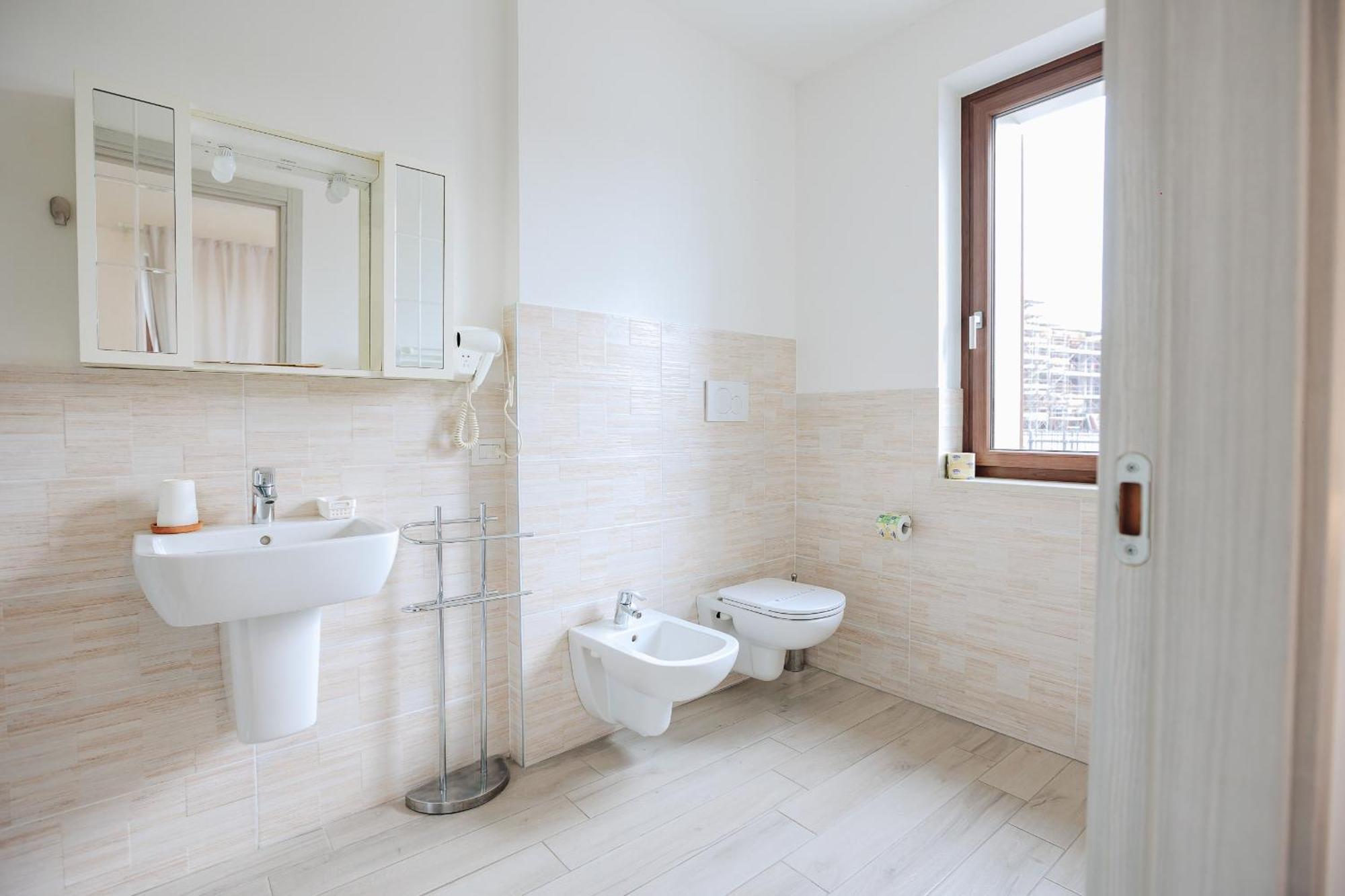 Sg Rooms - Casa Laura Peschiera del Garda Exterior foto
